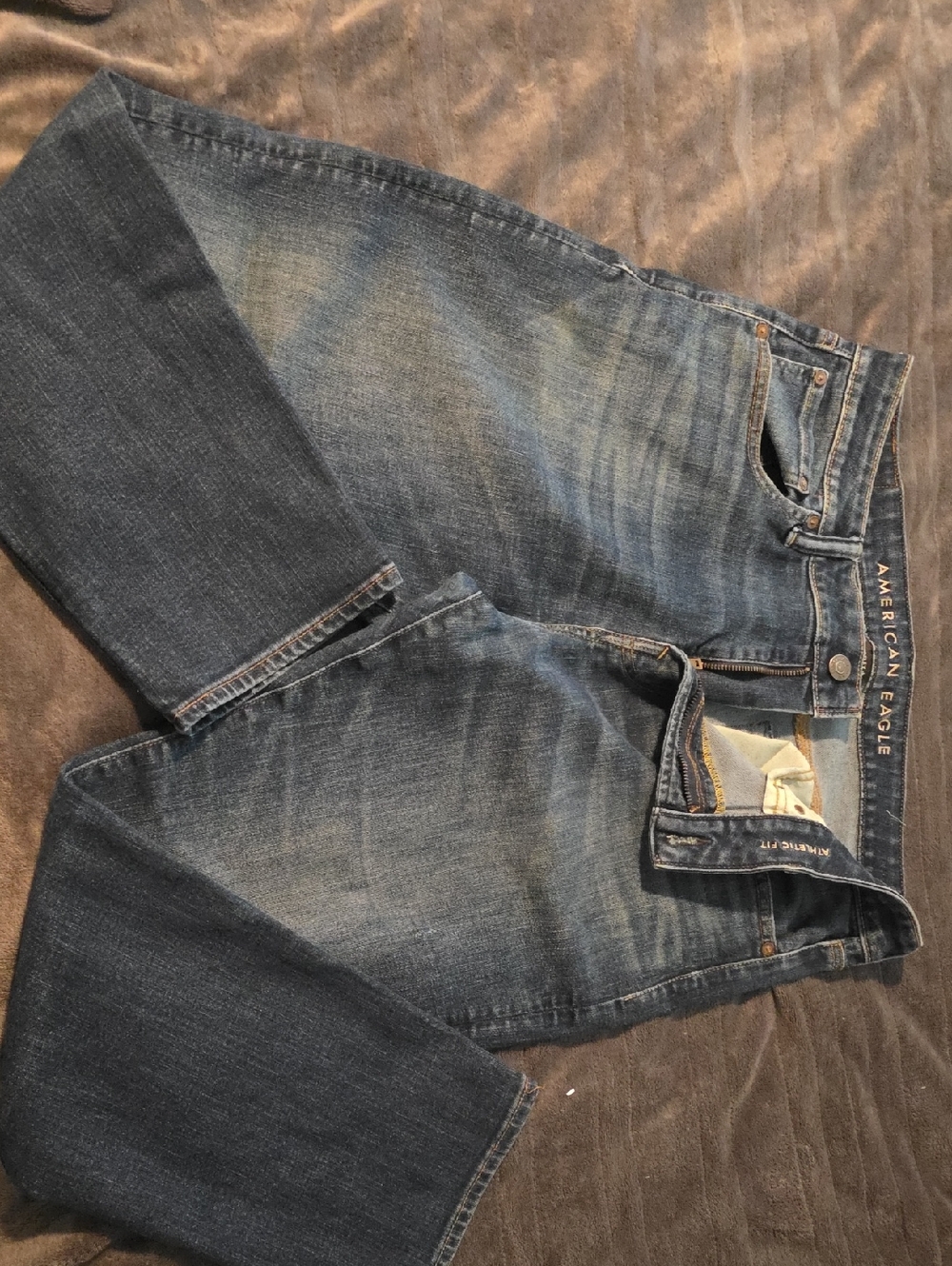 American Eagle Outfitters Men’s Mid-Blue Slim Straight Jeans